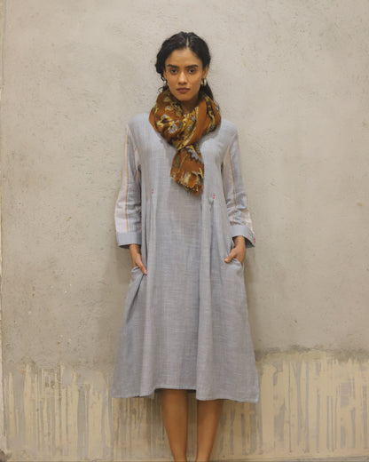 Pure Cotton soft luxurious hand feel with small hand stitched embroidery detailing  contrast stitch detailing on buttons on turn back sleeve fold
