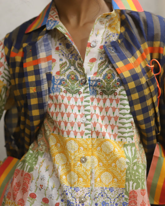 Cotton check print jacket with contrast highlights details