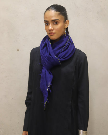 Pure merino wool woven scarf with contrast detailing at the edges