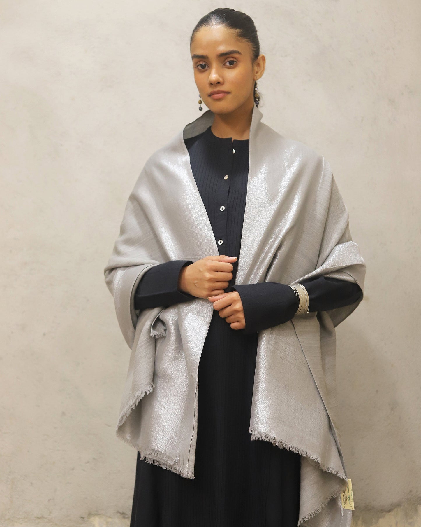 Pure Merino wool and Zari scarf